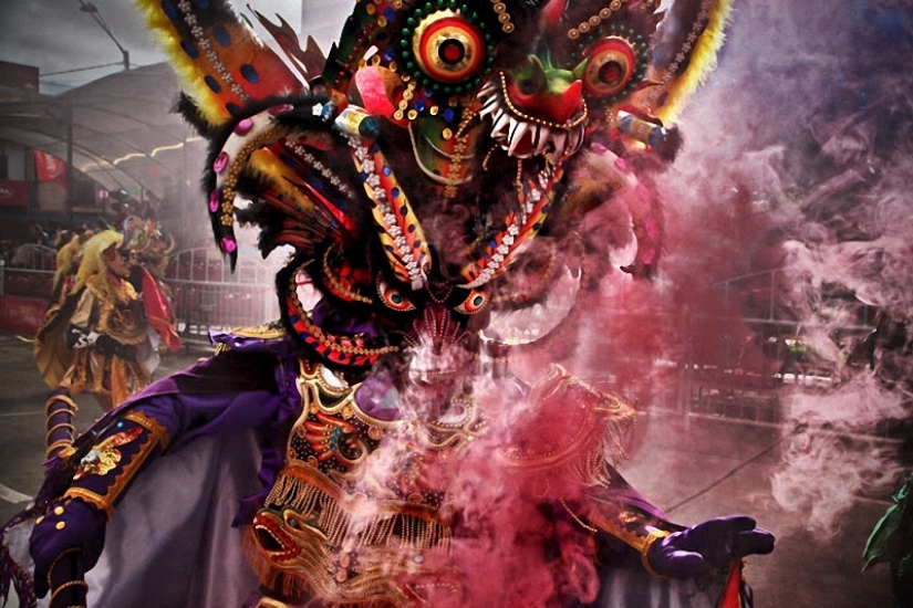 Bolivian holidays: Diablada Bolivian holidays: Diablada