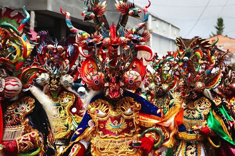 Boliviana de vacaciones: la Diablada Boliviana de vacaciones: la Diablada