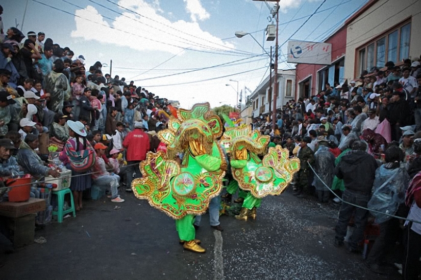 Boliviana de vacaciones: la Diablada Boliviana de vacaciones: la Diablada