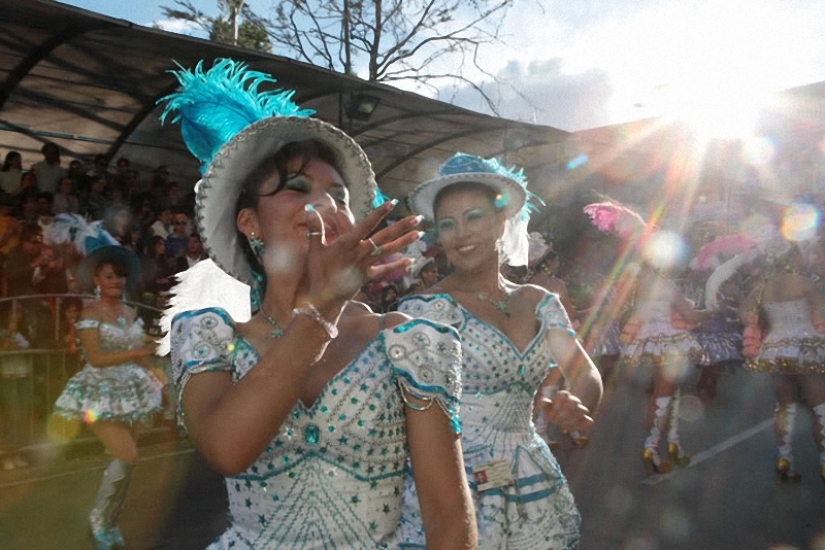 Boliviana de vacaciones: la Diablada Boliviana de vacaciones: la Diablada
