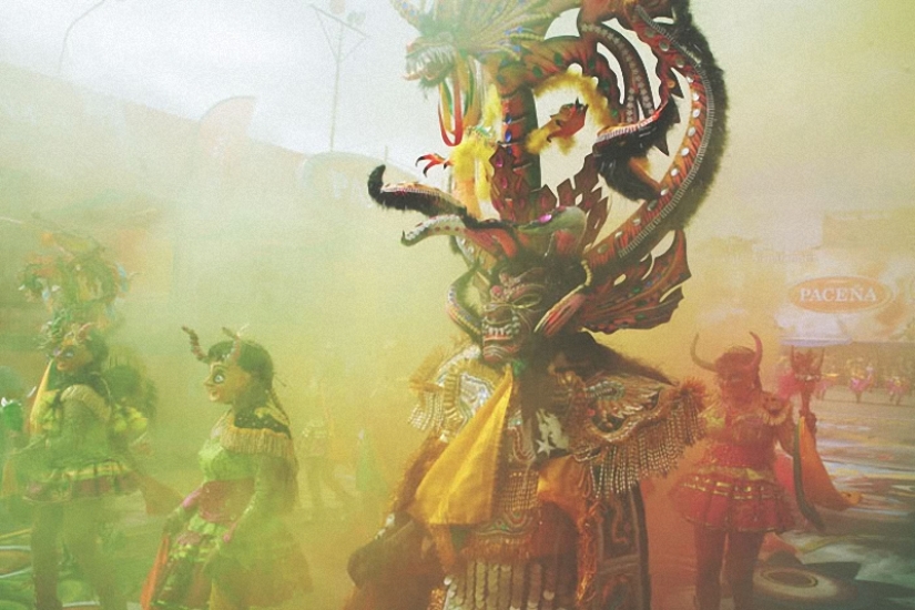Boliviana de vacaciones: la Diablada Boliviana de vacaciones: la Diablada