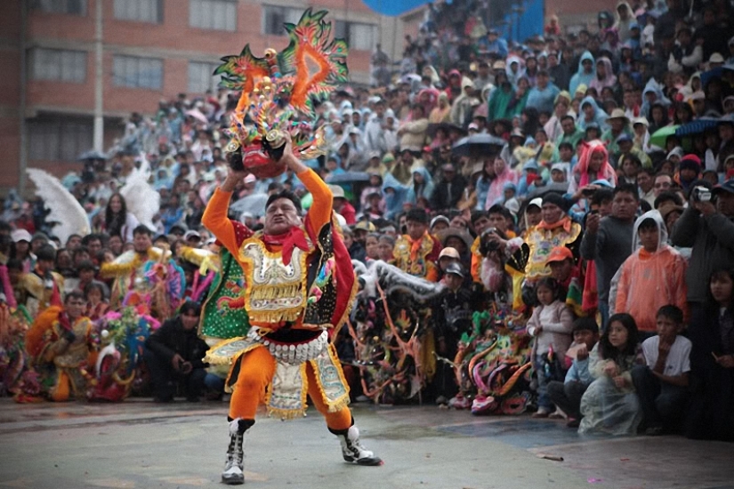 Boliviana de vacaciones: la Diablada Boliviana de vacaciones: la Diablada