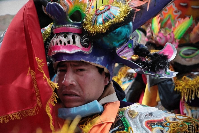 Boliviana de vacaciones: la Diablada Boliviana de vacaciones: la Diablada
