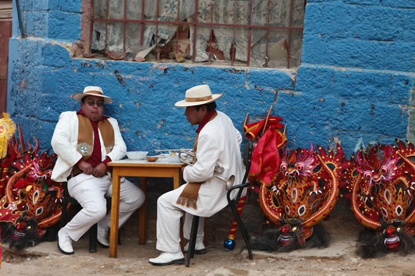 Boliviana de vacaciones: la Diablada Boliviana de vacaciones: la Diablada