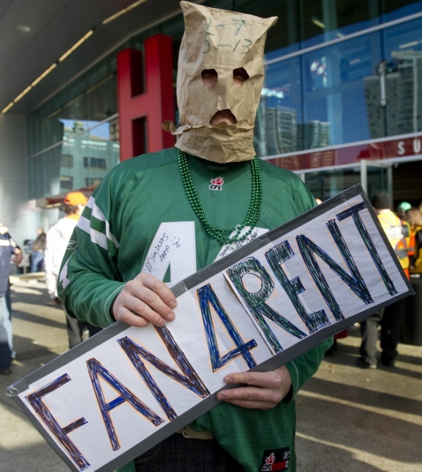 Crazy football fans Crazy football fans