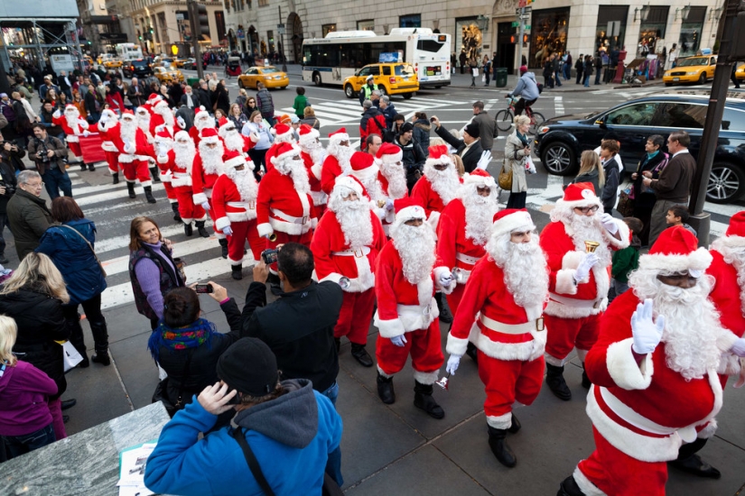 Santa and the crisis Santa and the crisis