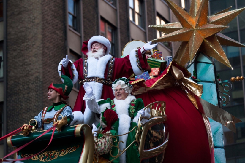 Santa and the crisis Santa and the crisis