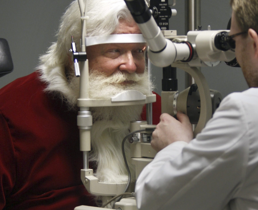 Santa and the crisis Santa and the crisis