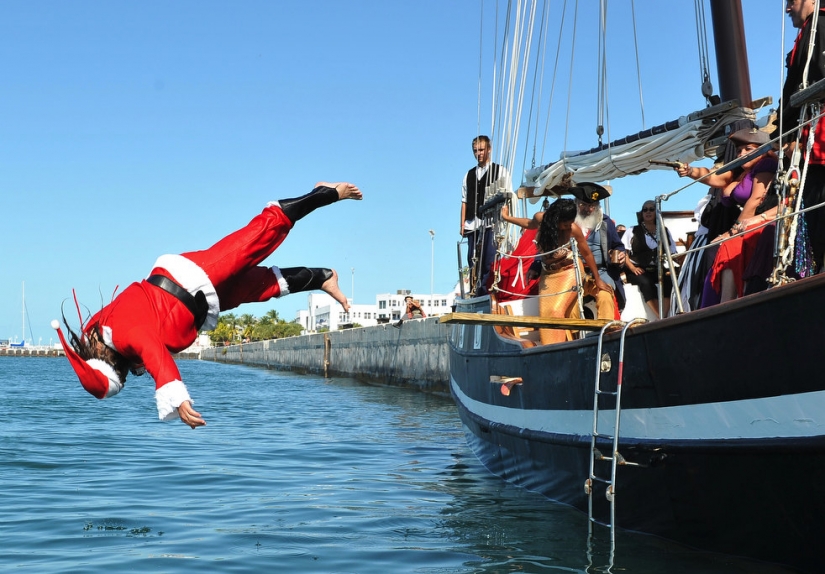 Santa and the crisis Santa and the crisis