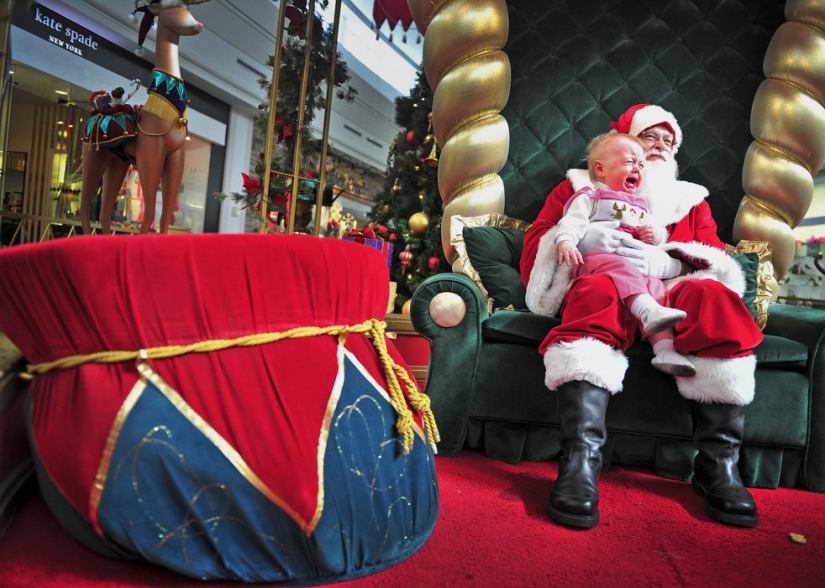 Santa and the crisis Santa and the crisis