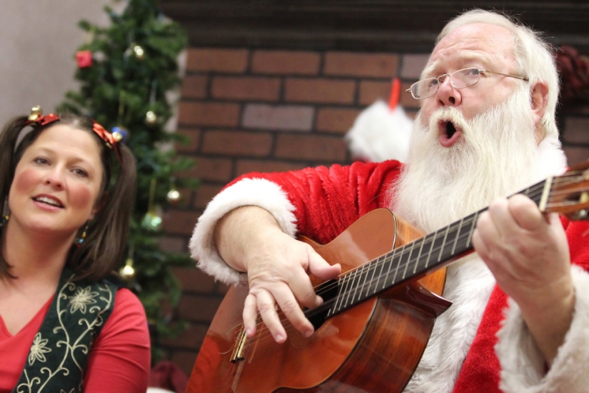 Santa and the crisis Santa and the crisis