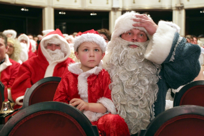 Santa and the crisis Santa and the crisis