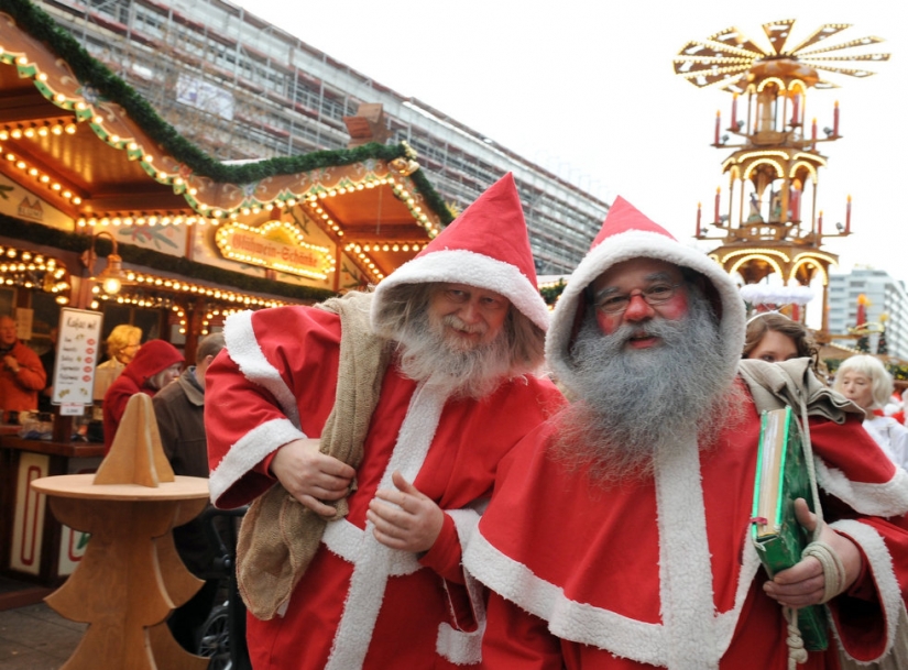 Santa and the crisis Santa and the crisis