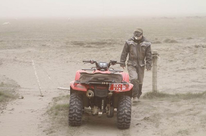 The eruption of the Icelandic volcano Grimsvotn (part 1) The eruption of the Icelandic volcano Grimsvotn (part 1)