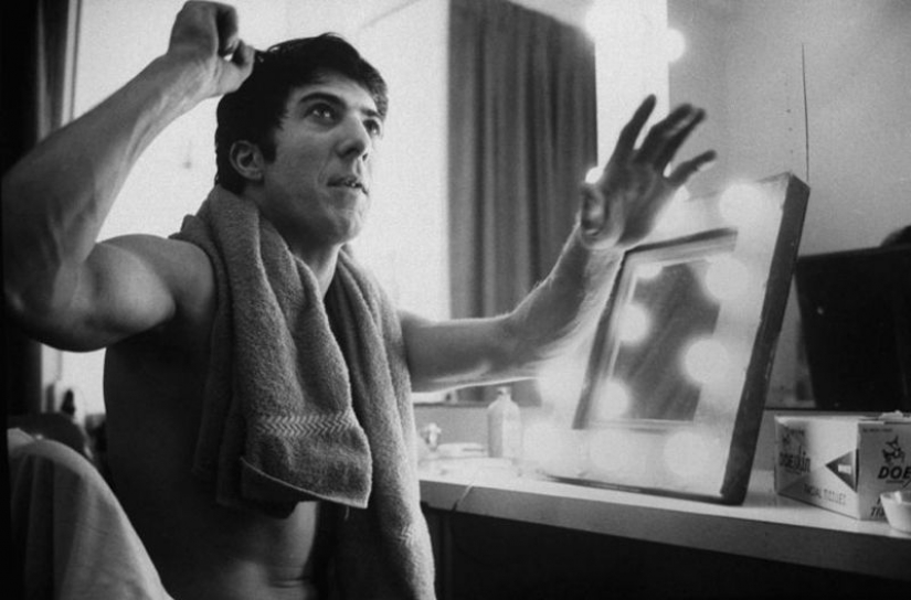 75 años de edad Dustin Hoffman! 75 años de edad Dustin Hoffman!