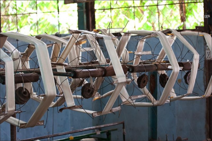 How to get silk thread How to get silk thread