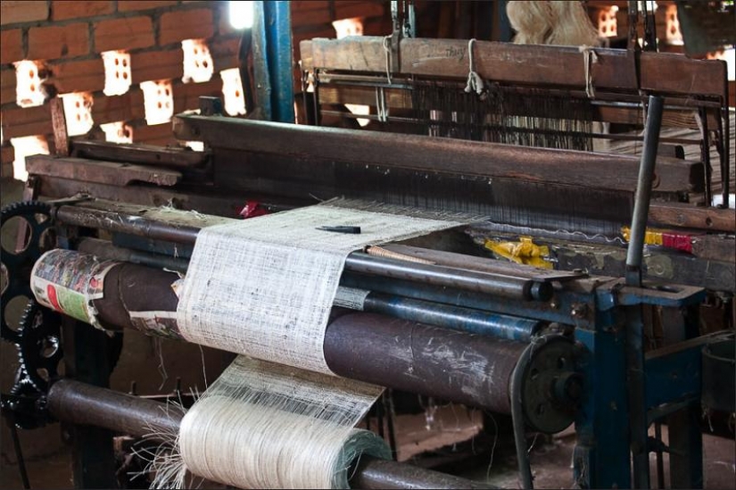 How to get silk thread How to get silk thread