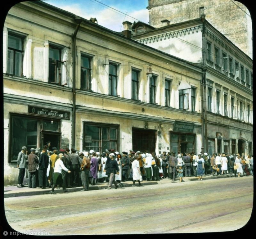 La historia de Moscú cola en las fotografías La historia de Moscú cola en las fotografías