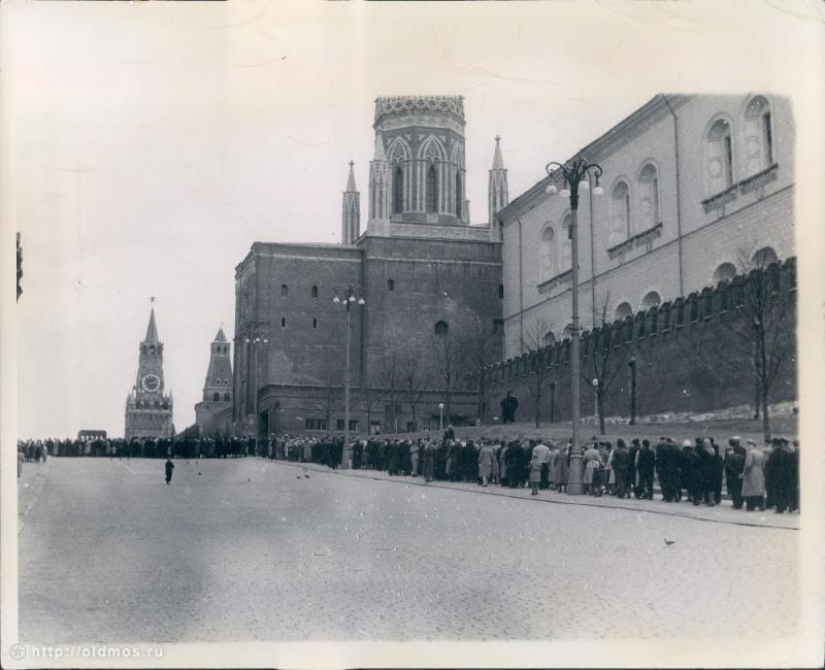 La historia de Moscú cola en las fotografías La historia de Moscú cola en las fotografías