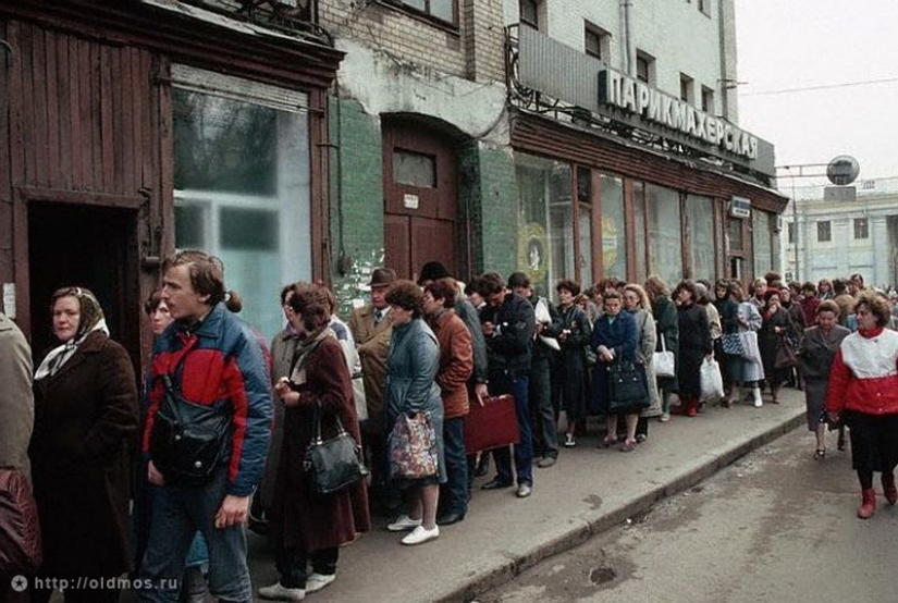 The history of the Moscow queue in photographs The history of the Moscow queue in photographs