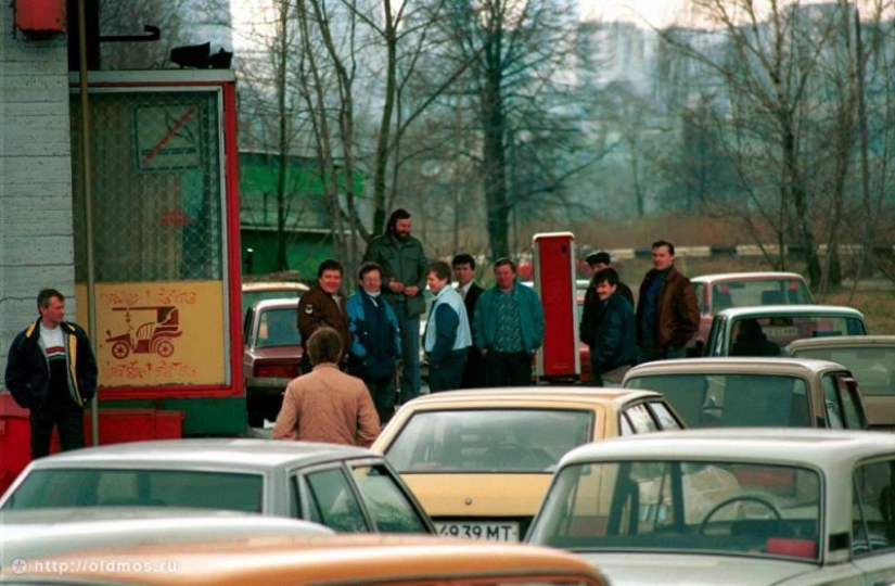 The history of the Moscow queue in photographs The history of the Moscow queue in photographs