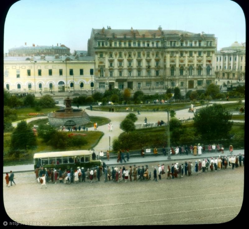 The history of the Moscow queue in photographs The history of the Moscow queue in photographs