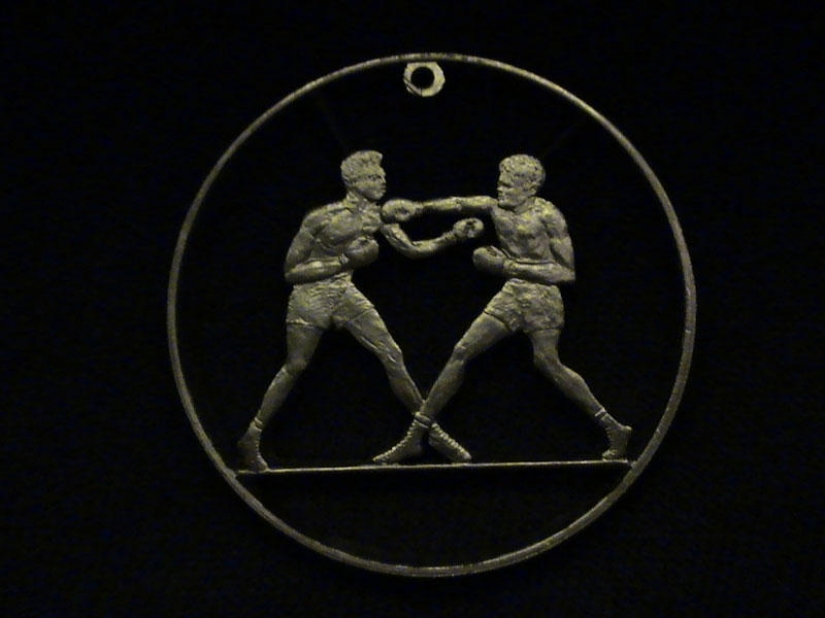 Amazing carving coins Amazing carving coins