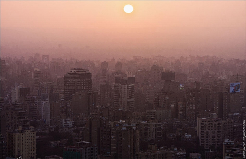 Moscú rufer subió las pirámides de egipto