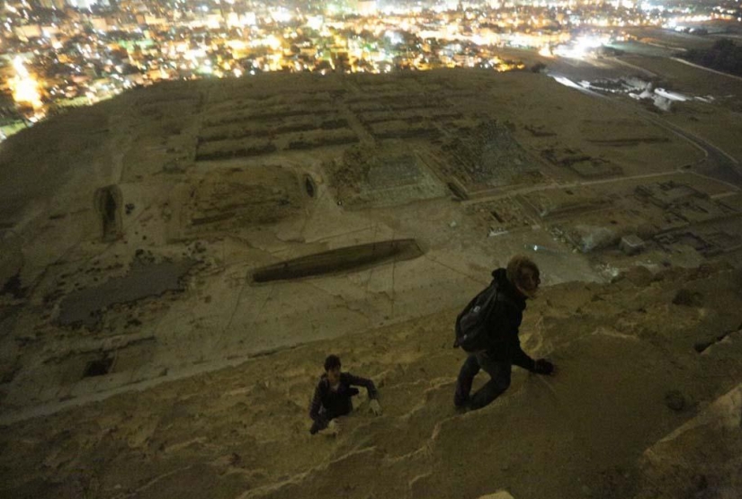 Moscú rufer subió las pirámides de egipto