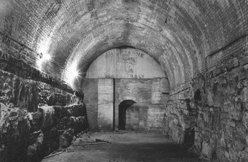 10 amazing stories from the "life" of the Brooklyn bridge 10 amazing stories from the "life" of the Brooklyn bridge