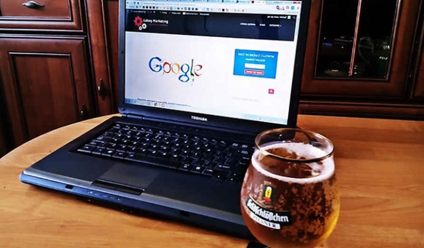 10 jobs where you can and should drink alcohol