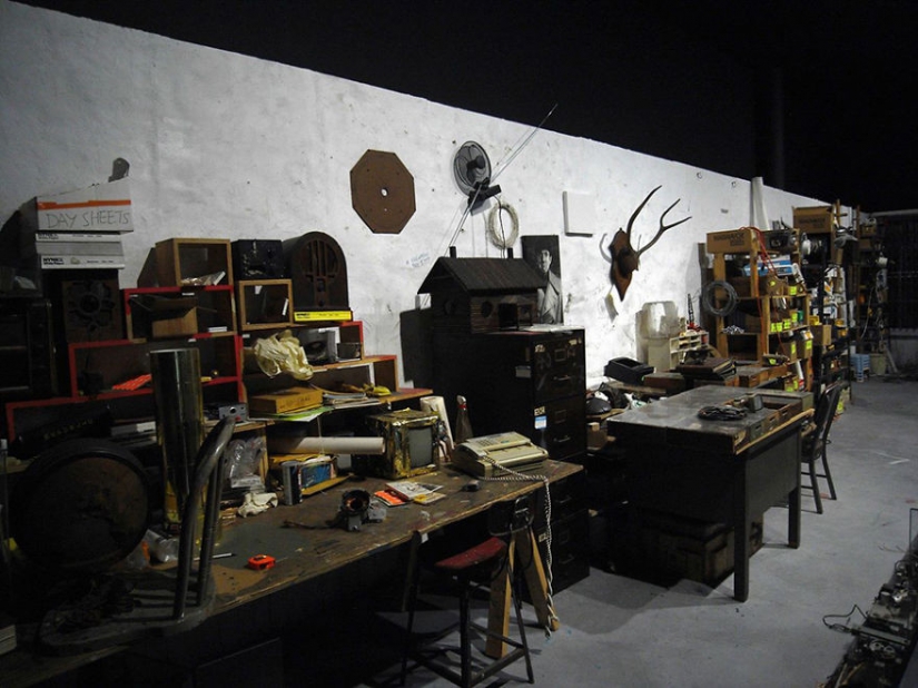 100 famous artists and their workshops