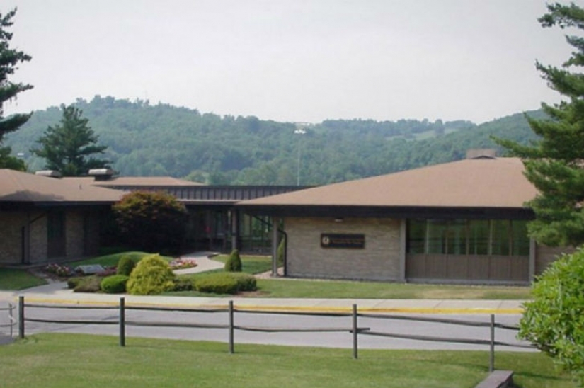 12 prisons, which can be compared with three star hotels