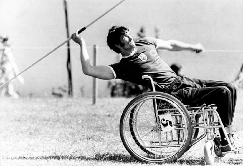 14 moments in sports history that changed the world