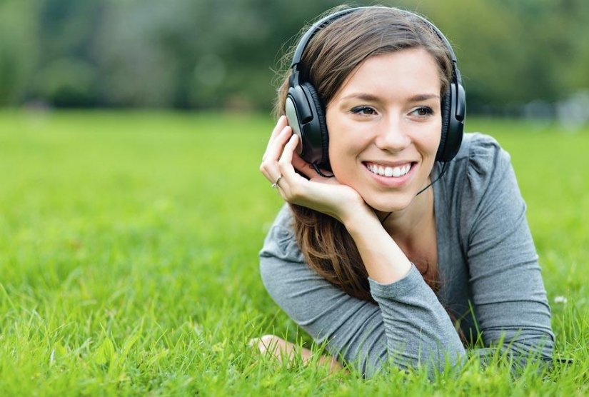 14 tips on how to become happier 14 tips on how to become happier