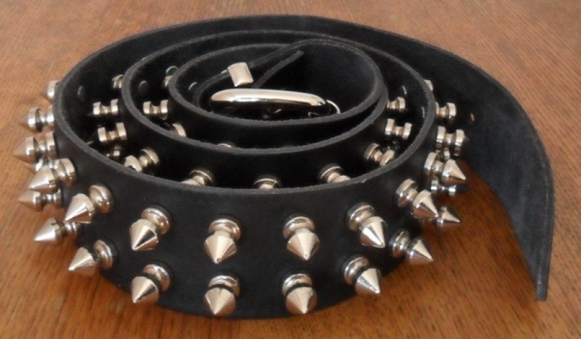 15 men's wardrobe items that women don't like 15 men's wardrobe items that women don't like