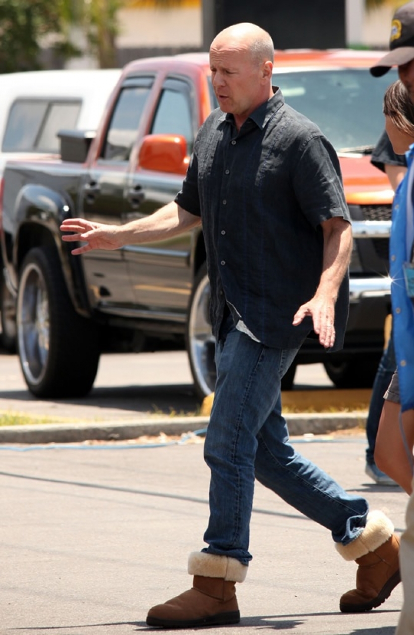 15 men's wardrobe items that women don't like 15 men's wardrobe items that women don't like