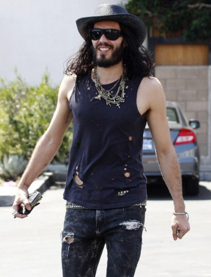 15 men's wardrobe items that women don't like 15 men's wardrobe items that women don't like