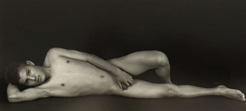 17 photos of prostitutes and Gigolos, have become works of art