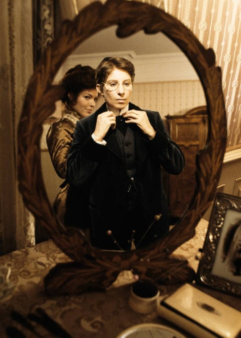18 best roles in which the actors had to change gender 18 best roles in which the actors had to change gender