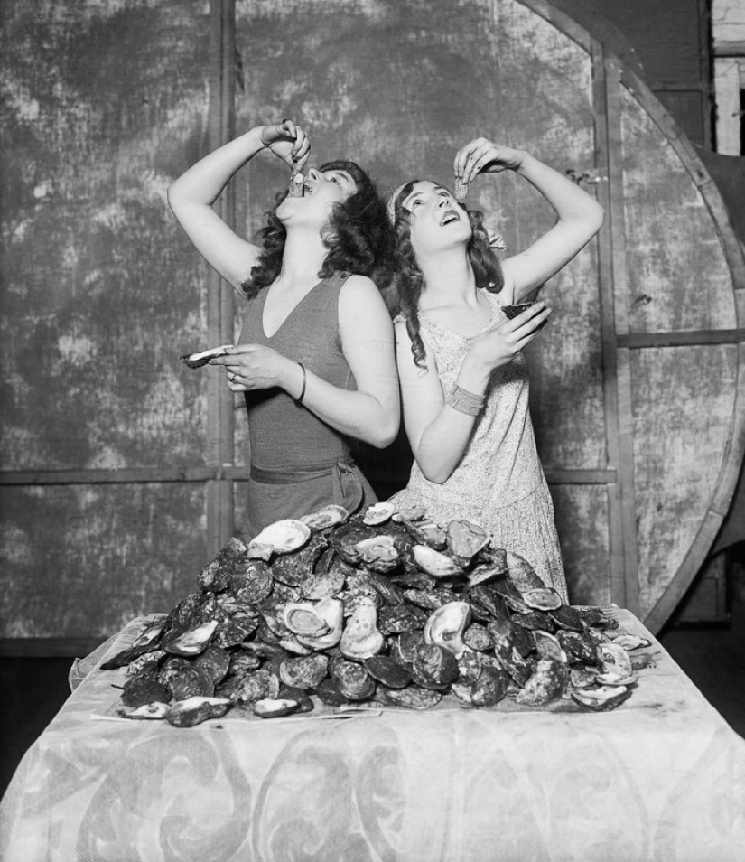 1915-1987 años: competiciones en la velocidad de consumo de alimentos 1915-1987 años: competiciones en la velocidad de consumo de alimentos