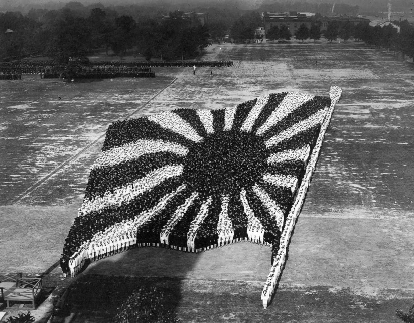 1917-1918 years: a large-scale group Patriotic photo Arthur Mola 1917-1918 years: a large-scale group Patriotic photo Arthur Mola