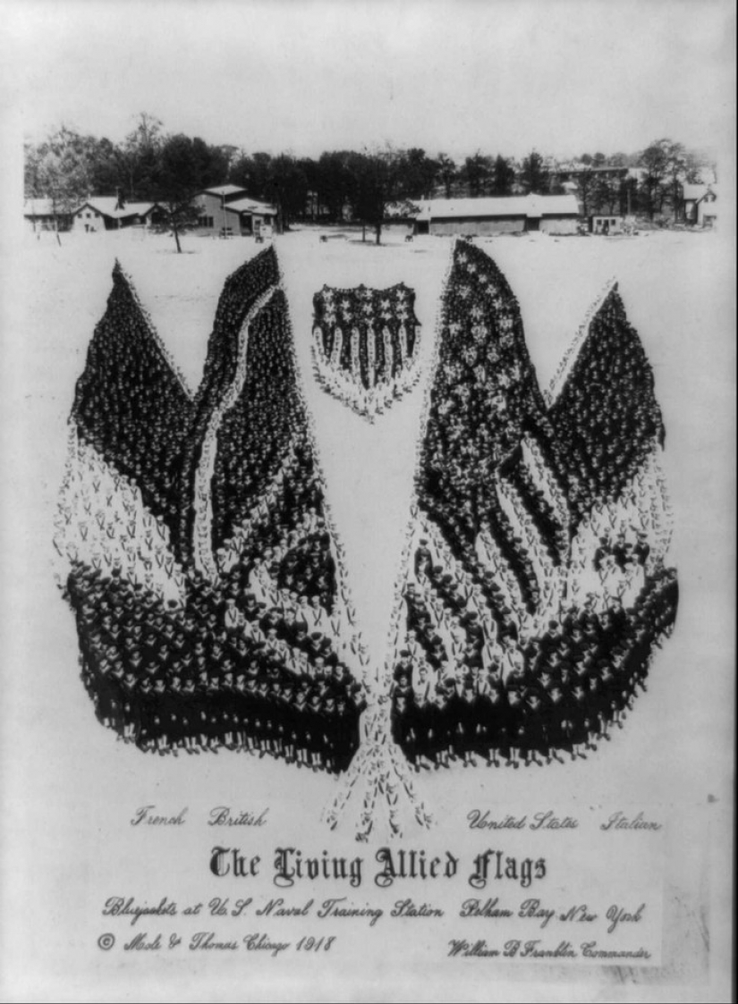 1917-1918 years: a large-scale group Patriotic photo Arthur Mola 1917-1918 years: a large-scale group Patriotic photo Arthur Mola