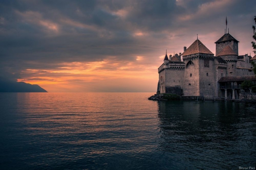 20 coolest castles in which one wants to stay and live