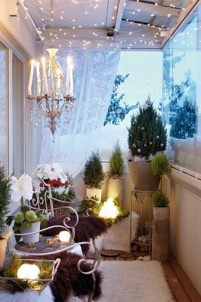 20 ideas on how to decorate a balcony for the New Year 20 ideas on how to decorate a balcony for the New Year