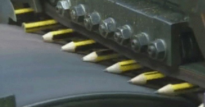 20 now repetitive and boring hypnotizing gifs about the production process 20 now repetitive and boring hypnotizing gifs about the production process