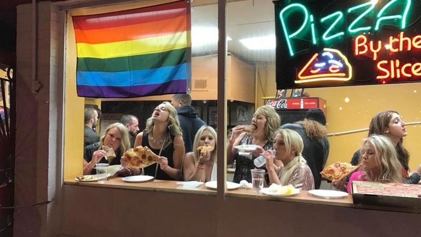 20 parcelas familiares, como si se copia de las pinturas del Renacimiento 20 parcelas familiares, como si se copia de las pinturas del Renacimiento