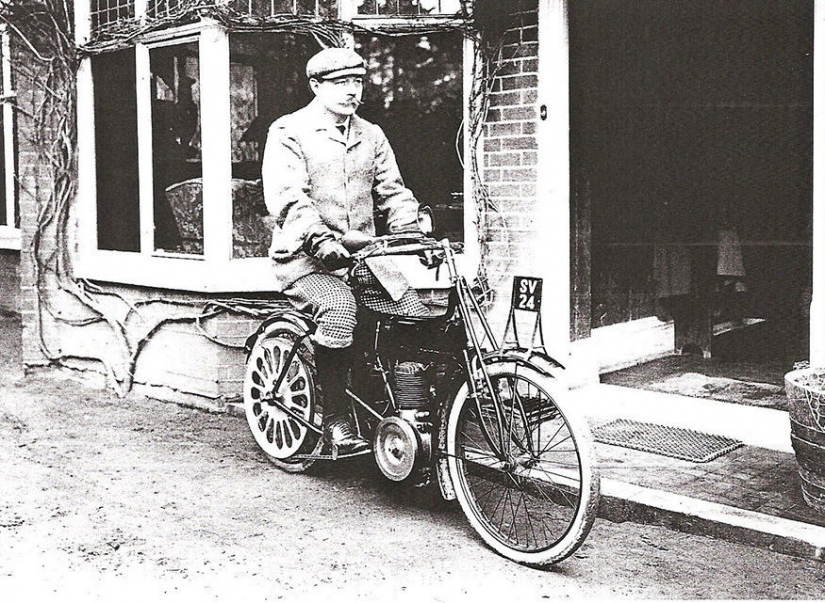 20 photos of celebrities of the twentieth century motorcycles