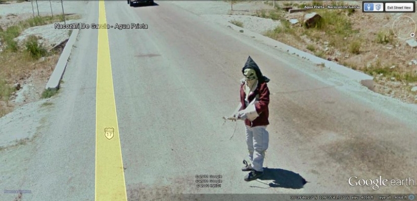 25 of the most insane shots made by the cameras of Google Street View 25 of the most insane shots made by the cameras of Google Street View