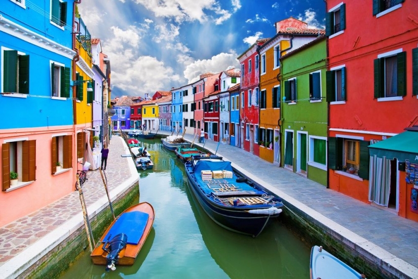 25 tiny towns that are too good to be true